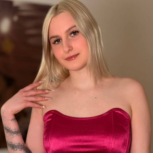 MelaniMoores free dildo image