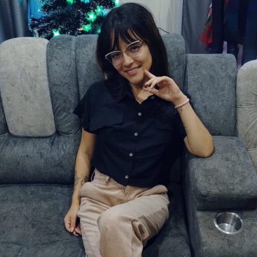 MelissaGiratt strip amateur image