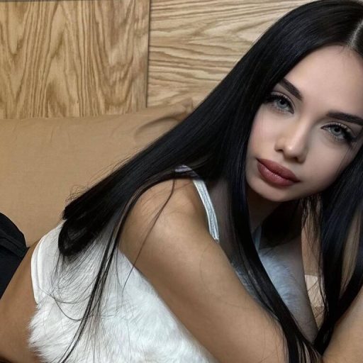 MellinaKelly amateur lush image