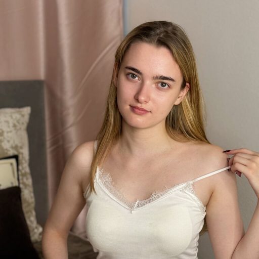 MiaDaisy dildo real image