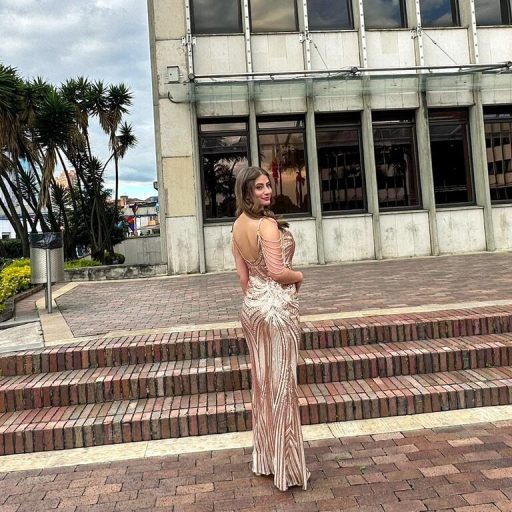 MiaFenty free dildo image