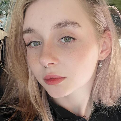 MiaMerek show fingering image