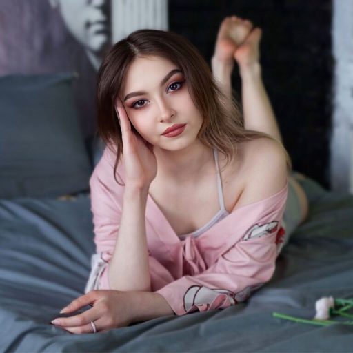 MiaMoonee recorded live image