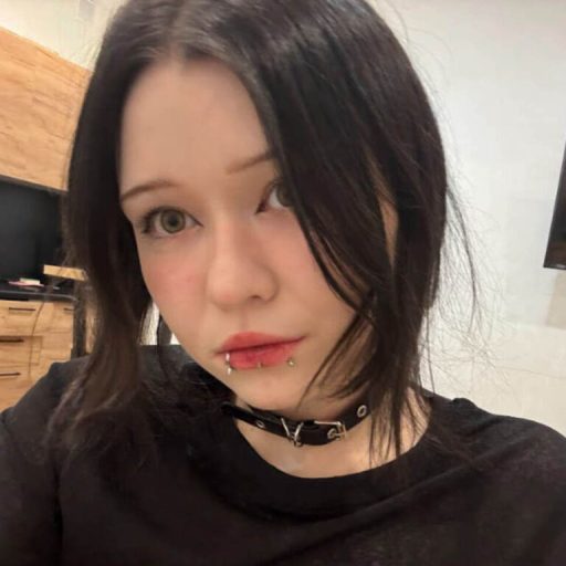 MiaMyaw real strip image