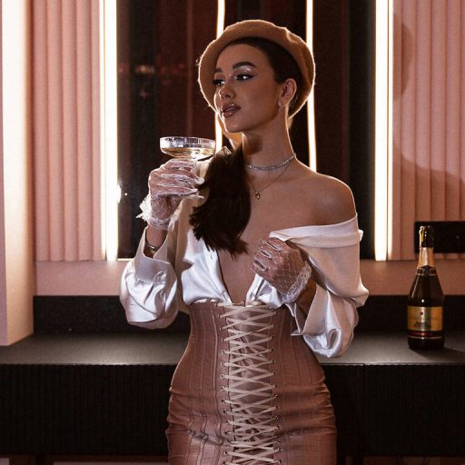 MiaStandefer hd nude image