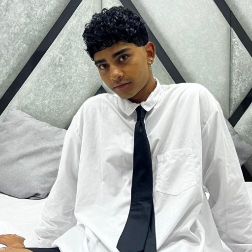 MikeTompson nude sex image