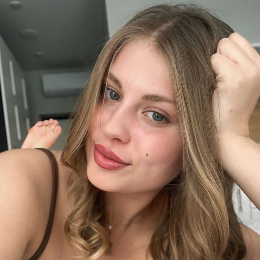 MilaOlivers naked porn image