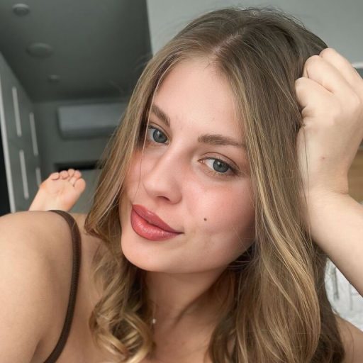 MilaOlivers naked porn image