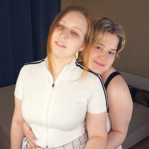 MildredAndDiera lush livejasmin image
