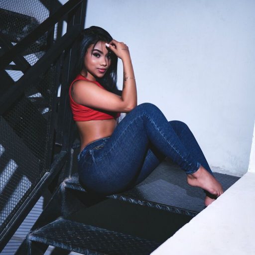 MilyThomas shows recorded image