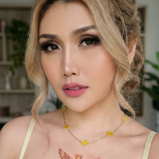 MimiAlonzo fingering ass image