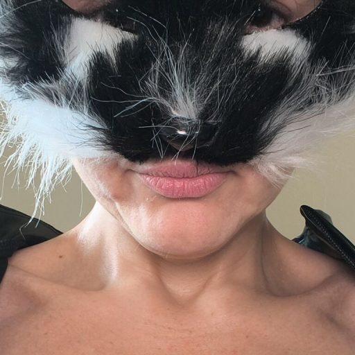 MinaMask fingering ass image