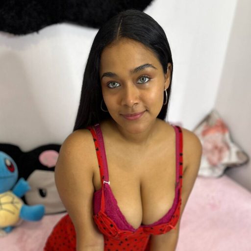 MirellaGroti dildo real image