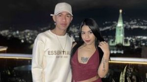 MollyDamiam live video image