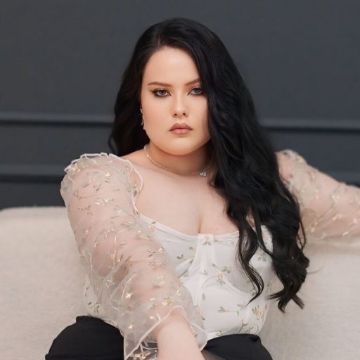MollyMolligans naked porn image