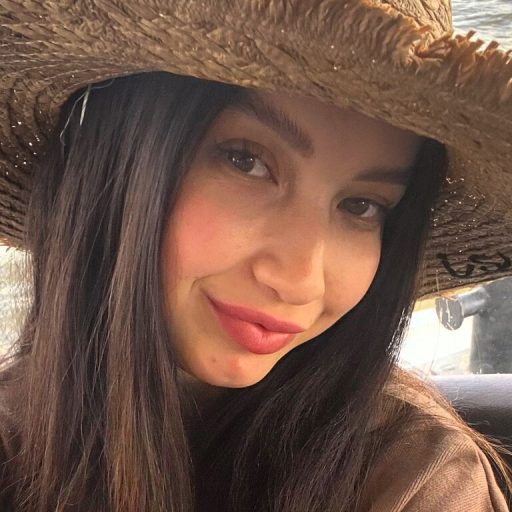 MonaHicks pussy show image