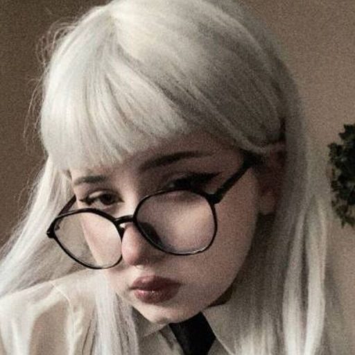 MonikaWilsson online shows image
