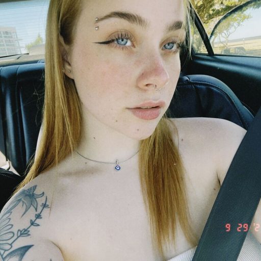 MoonLola naked porn image