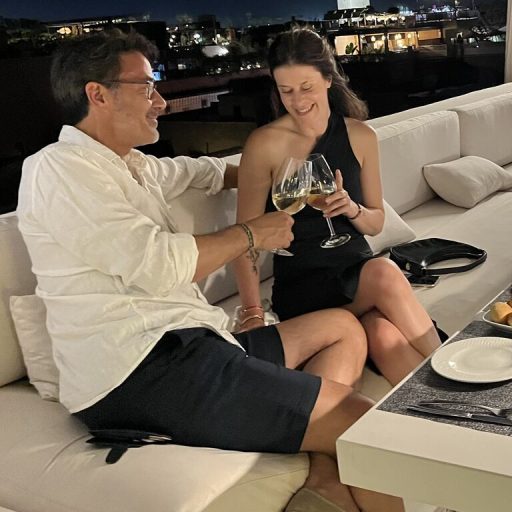 MyaFernandos pussy show image