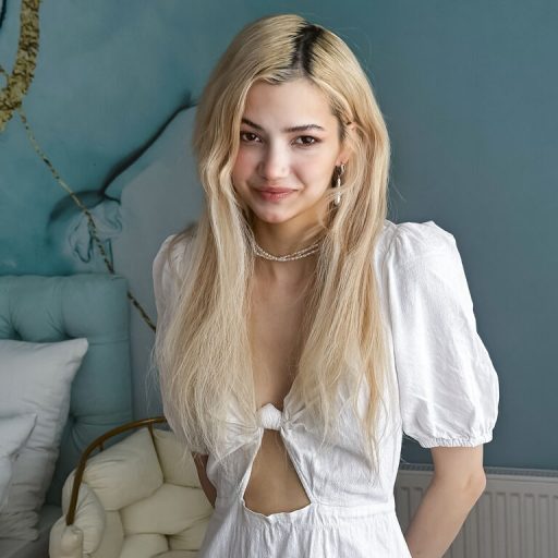 MylieHof jasmin online image