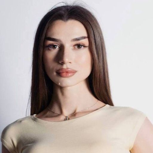 MyriamDonalson strip amateur image