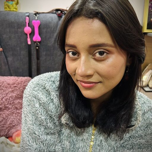 NahomiTeylor shows recorded image