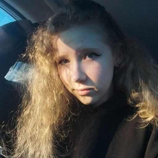 NancyLindemann online shows image