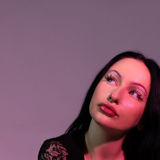 NaomiBlakes cam naked image