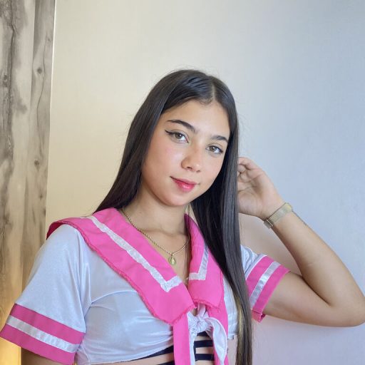 NaomiDilucas live video image