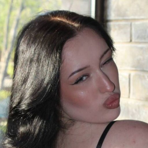 NaomiMelson free dildo image