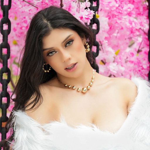 NaomyNieto pussy show image