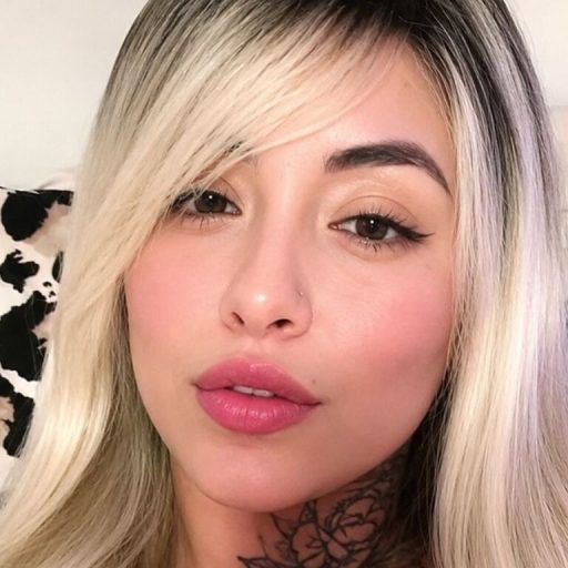 NatashaLat webcam free image