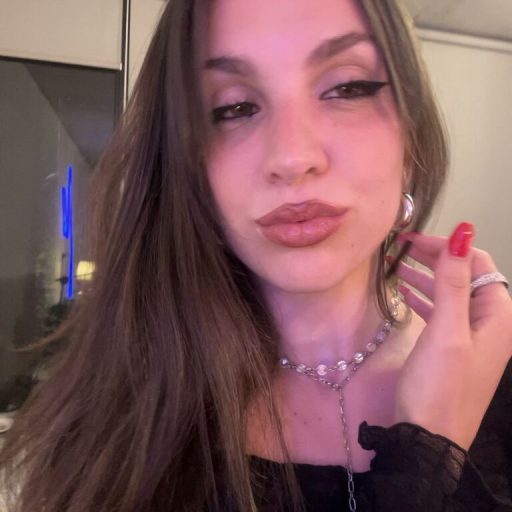 NayraAurelia amateur lush image