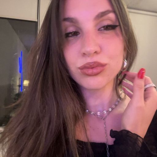 NayraAurelia amateur lush image