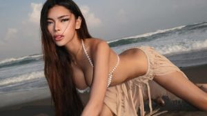 NayumiCarolina preview