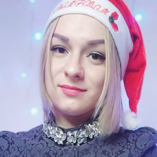 NellieLynn pussy show image