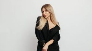 NicoleAriston preview