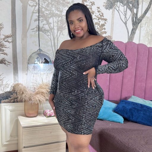 NicoleBallard online shows image