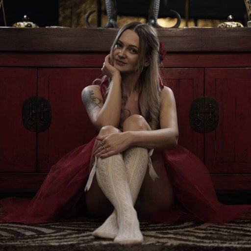 NicoleLoy video photos image