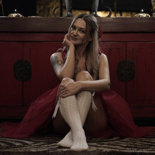 NicoleLoy video photos image