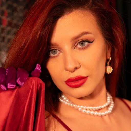 NicoleMun pictures toy image