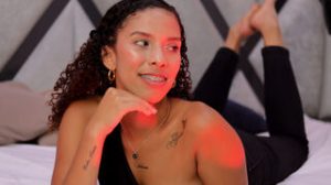 NicoleWil online shows image