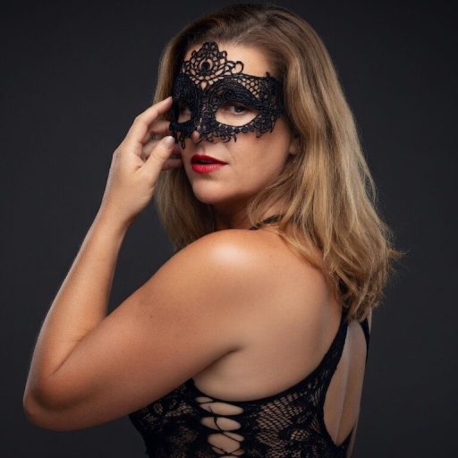 NicoletteDutch online shows image
