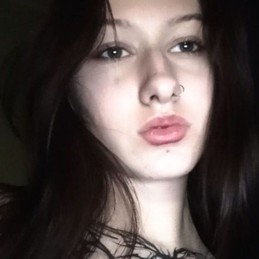 NikkiEveretts recorded live image