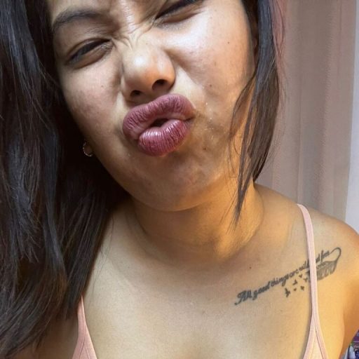 NikkySoliman webcam free image