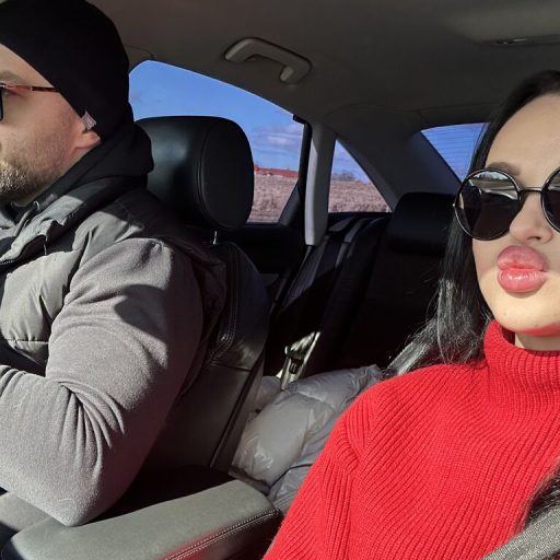 NikolasAndTati pussy show image