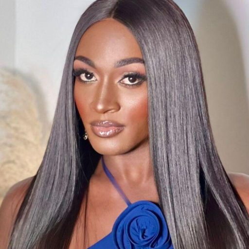 NikoleBrooks real strip image