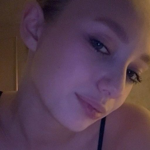 NinaSkirt livesex pussy image