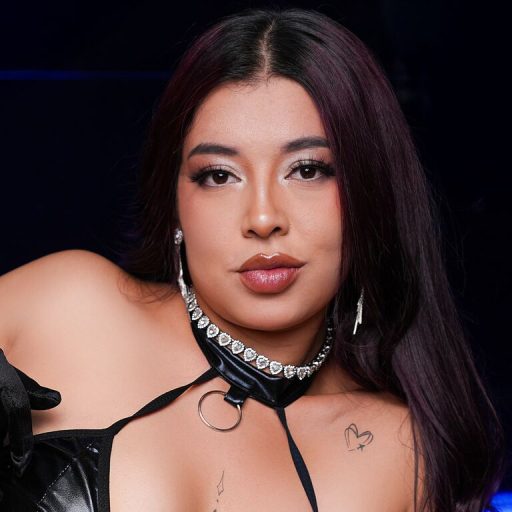 NinnaSinner amateur lush image