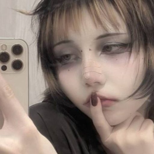 NoraUrban videos pics image